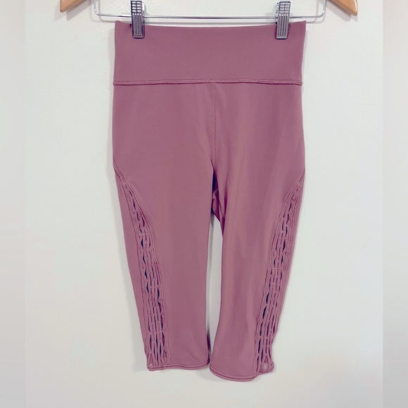 Lululemon Love Knot Crop *15" Figue 4 - Picture 6 of 14